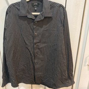 Apt. 9 slim fit black striped dress shirt 17 1/2 or 36/37